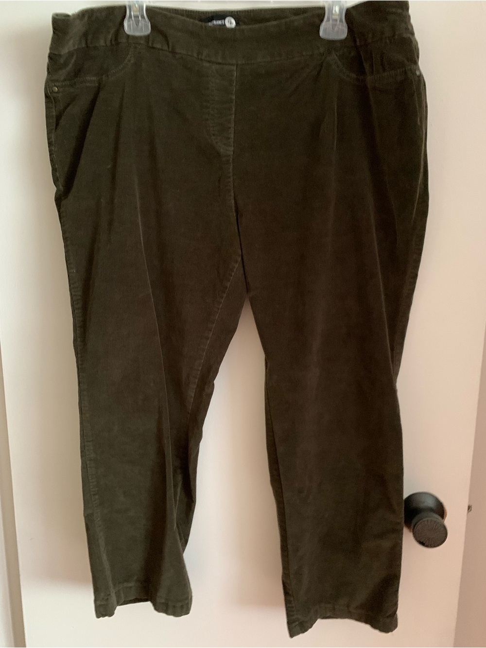 Claire France , Women's ankle Olive Green Corduroy 3/4 Pants Size 18